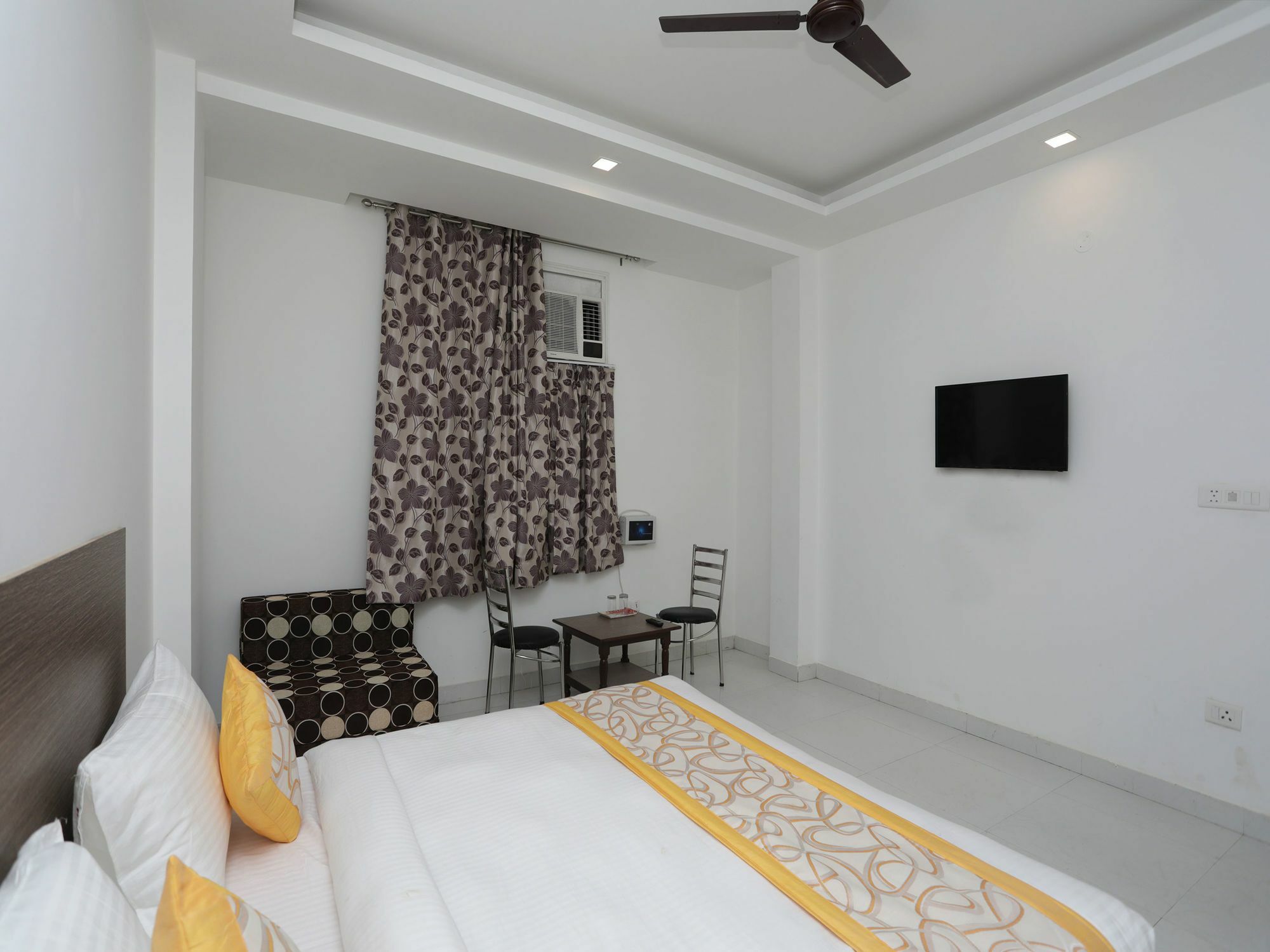 Oyo Hotel Qubic Stay New Delhi Eksteriør bilde